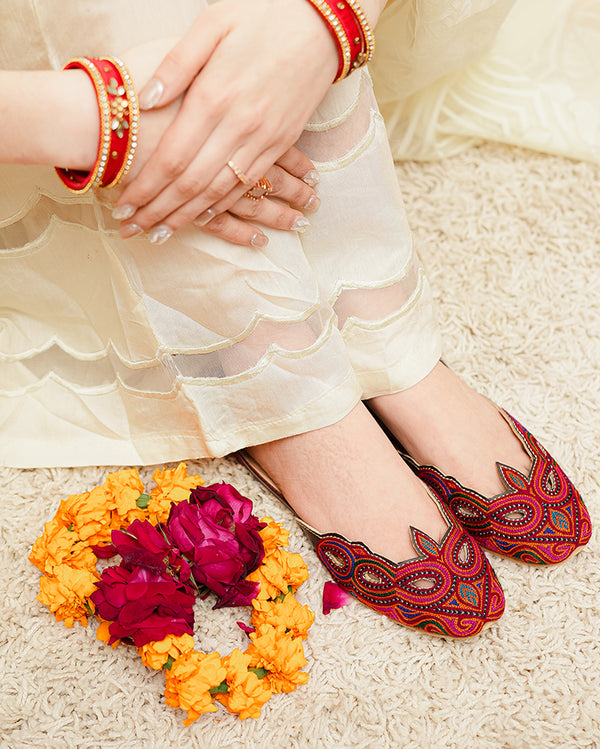 Multi-Thread Cut work Embroidered khussa (KS-049)